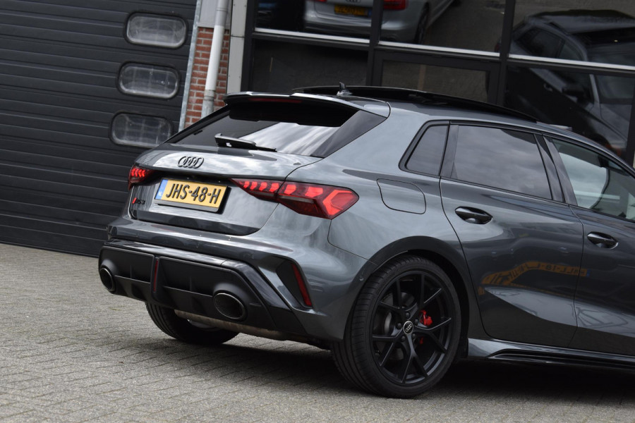 Audi RS3 Sportback 2.5 TFSI quattro Pano Kuip Lane Keyless Sonos Camera