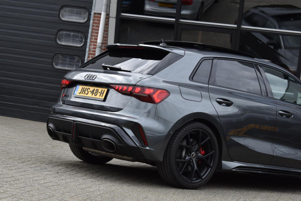 Audi RS3 Sportback 2.5 TFSI quattro Pano Kuip Lane Keyless Sonos Camera