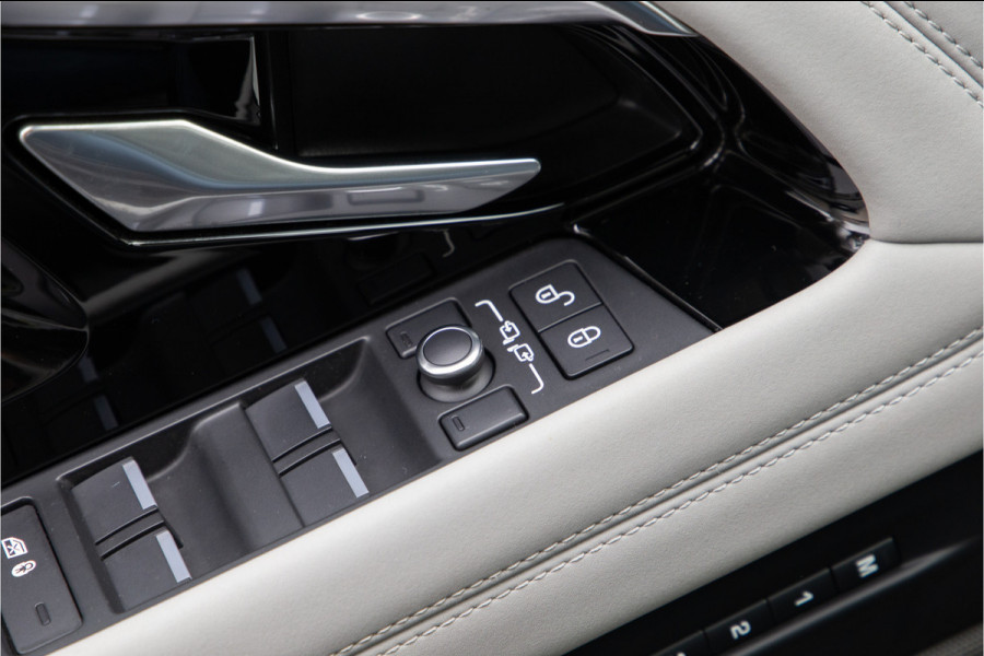 Land Rover Range Rover Evoque 1.5 P300e AWD R-Dynamic SE, Meridian, Trekhaak, Leder, 2020