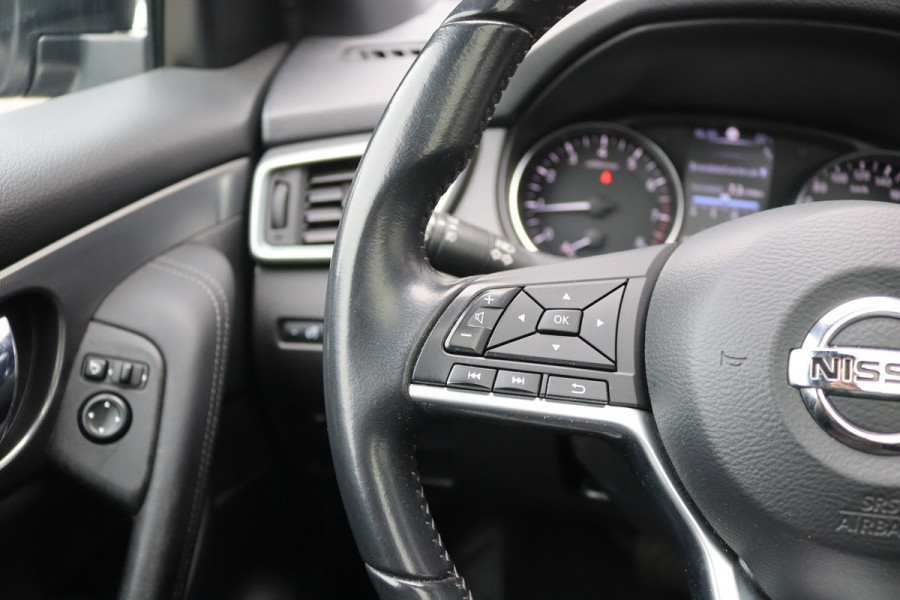 Nissan QASHQAI 1.2DIG-T 116PK Automaat Tekna+ Navigatie/Camera/Panoramadak/Trekhaak/Memory-stoel
