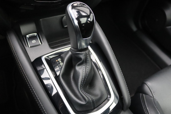 Nissan QASHQAI 1.2DIG-T 116PK Automaat Tekna+ Navigatie/Camera/Panoramadak/Trekhaak/Memory-stoel