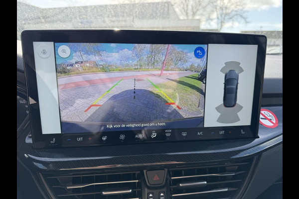 Ford FOCUS Wagon 1.0 EcoBoost Hybrid ST Line 125pk | Winter Pack | BLIS | Adaptieve Cruise Control | Achteruitrijcamera | 17 Inch Velgen | Sync 4