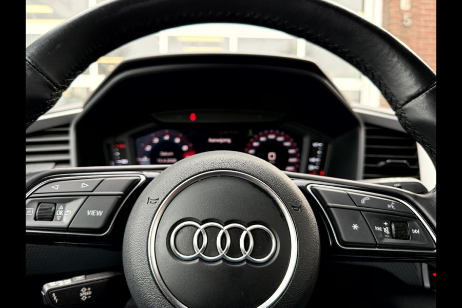 Audi A1 Sportback 25 TFSI Advanced edition SOH 90.5%, 17''Lmv, Stoelverwarming, App Connect