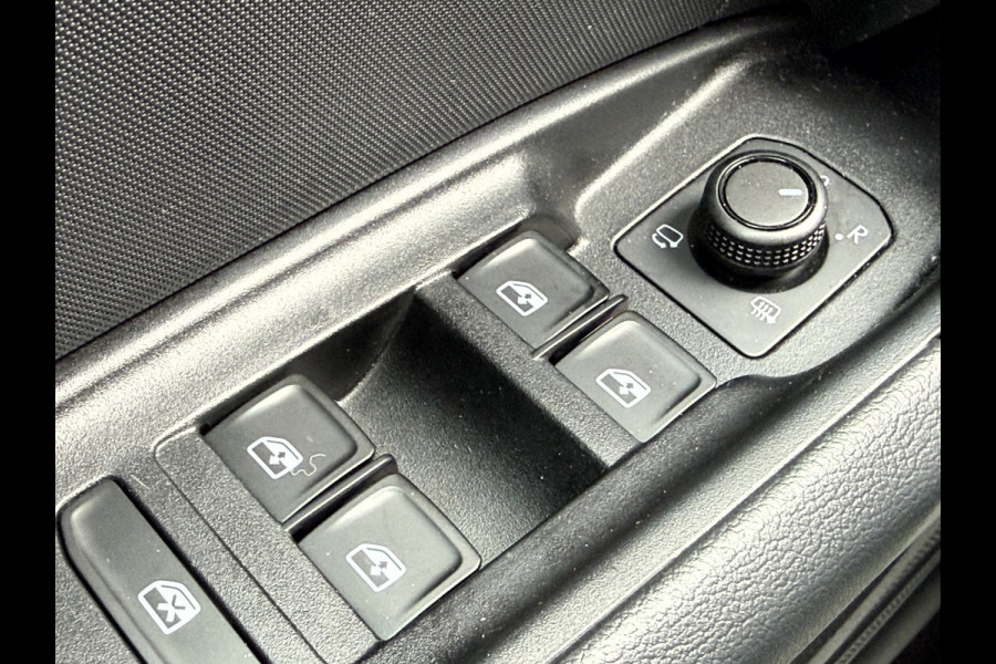 Audi A1 Sportback 25 TFSI Advanced edition SOH 90.5%, 17''Lmv, Stoelverwarming, App Connect