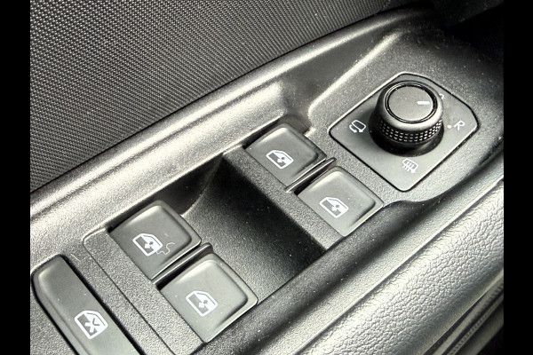 Audi A1 Sportback 25 TFSI Advanced edition SOH 90.5%, 17''Lmv, Stoelverwarming, App Connect