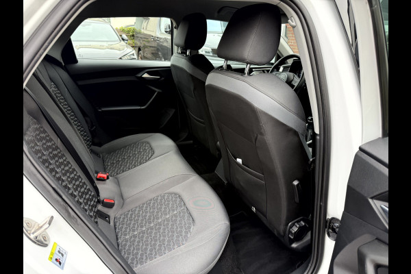 Audi A1 Sportback 25 TFSI Advanced edition SOH 90.5%, 17''Lmv, Stoelverwarming, App Connect