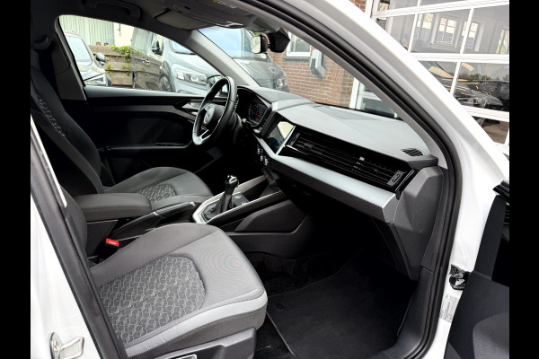 Audi A1 Sportback 25 TFSI Advanced edition SOH 90.5%, 17''Lmv, Stoelverwarming, App Connect