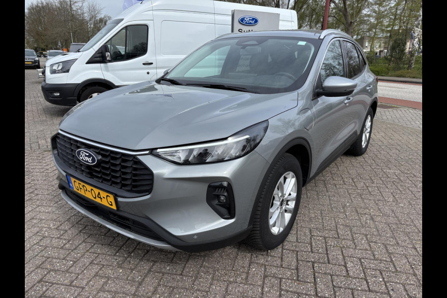 Ford Kuga 2.5 PHEV Titanium | 242pk | Wegklapbare Trekhaak | 2.100kg Trekgewicht | Achteruitrijcamera | Cruise control | Navigatie | Digitale cockpit