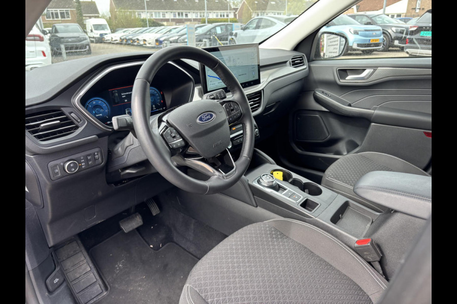 Ford Kuga 2.5 PHEV Titanium | 242pk | Wegklapbare Trekhaak | 2.100kg Trekgewicht | Achteruitrijcamera | Cruise control | Navigatie | Digitale cockpit