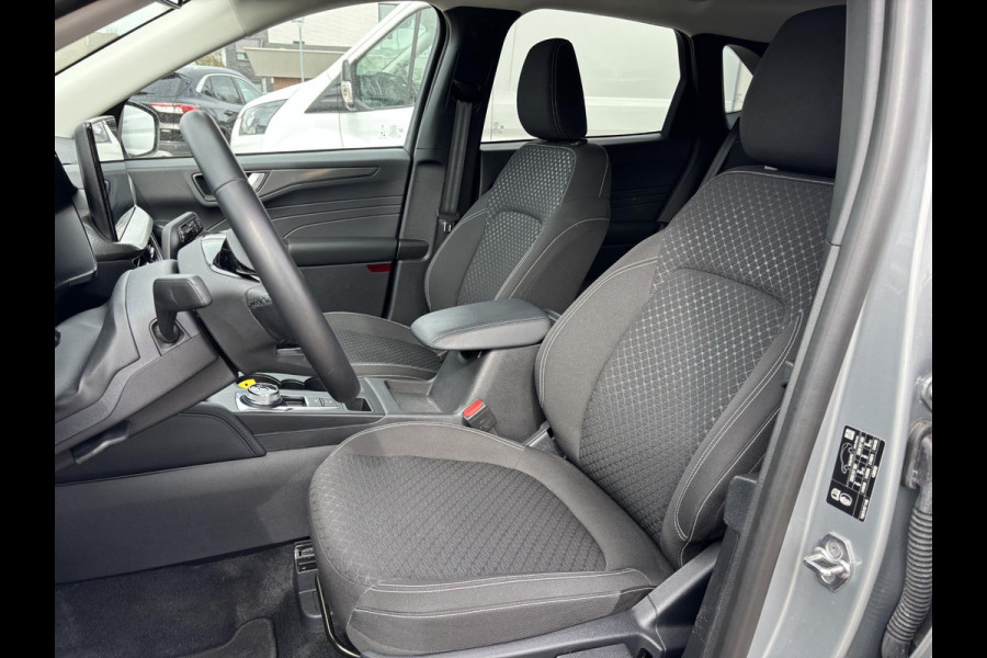 Ford Kuga 2.5 PHEV Titanium | 242pk | Wegklapbare Trekhaak | 2.100kg Trekgewicht | Achteruitrijcamera | Cruise control | Navigatie | Digitale cockpit