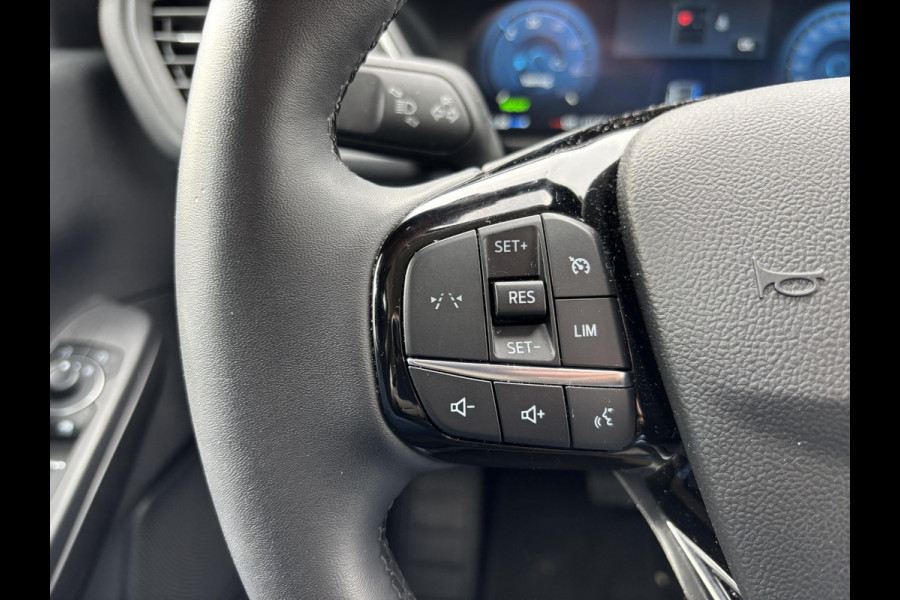 Ford Kuga 2.5 PHEV Titanium | 242pk | Wegklapbare Trekhaak | 2.100kg Trekgewicht | Achteruitrijcamera | Cruise control | Navigatie | Digitale cockpit