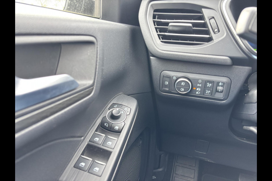 Ford Kuga 2.5 PHEV Titanium | 242pk | Wegklapbare Trekhaak | 2.100kg Trekgewicht | Achteruitrijcamera | Cruise control | Navigatie | Digitale cockpit