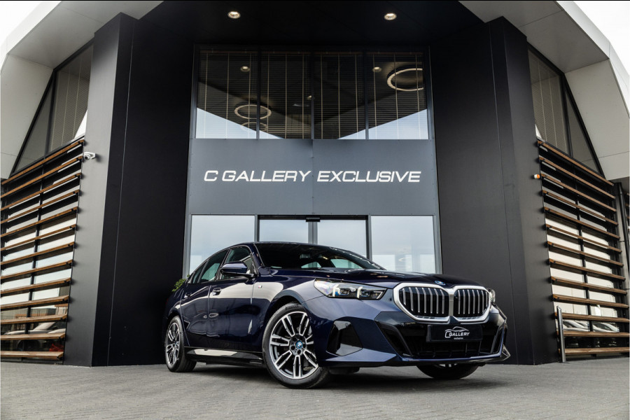 BMW 5 Serie 530e - M Sport | 360 Camera | Keyless | HUD