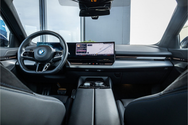 BMW 5 Serie 530e - M Sport | 360 Camera | Keyless | HUD