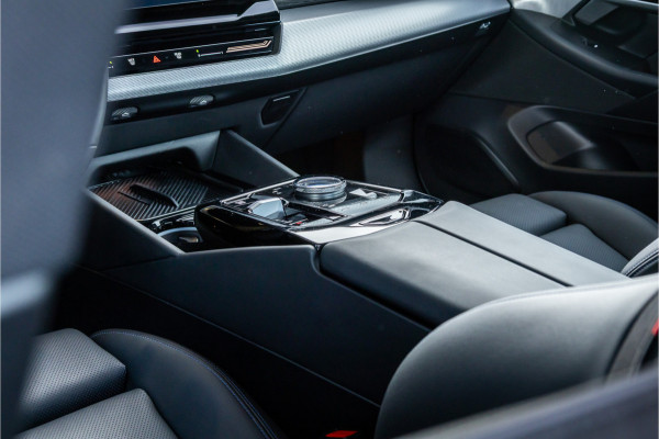 BMW 5 Serie 530e - M Sport | 360 Camera | Keyless | HUD