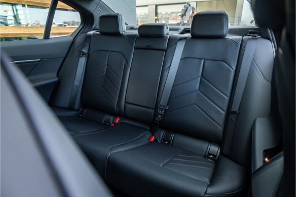 BMW 5 Serie 530e - M Sport | 360 Camera | Keyless | HUD