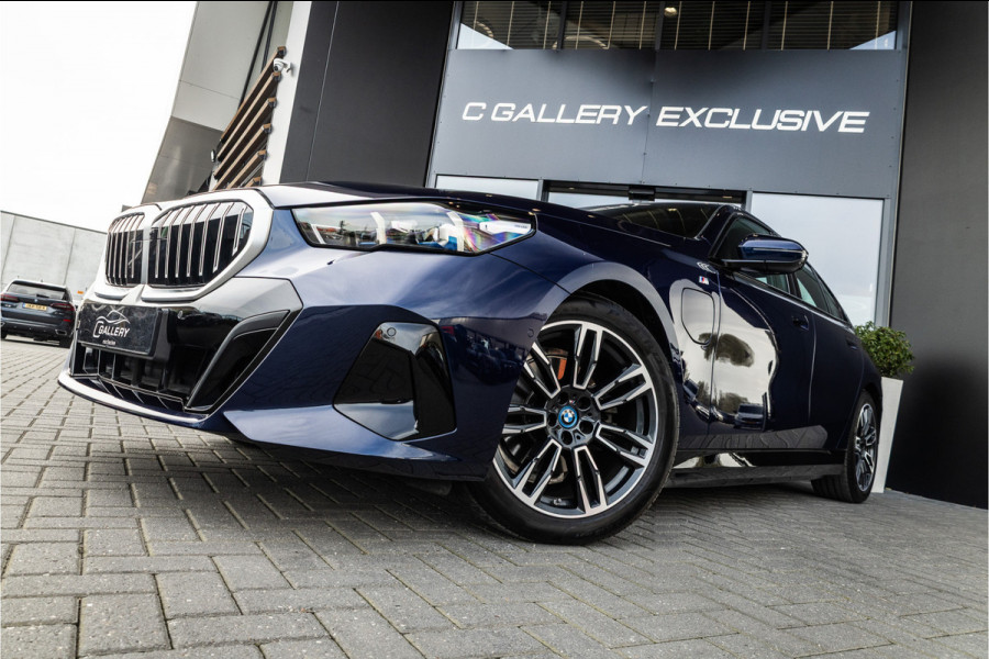 BMW 5 Serie 530e - M Sport | 360 Camera | Keyless | HUD