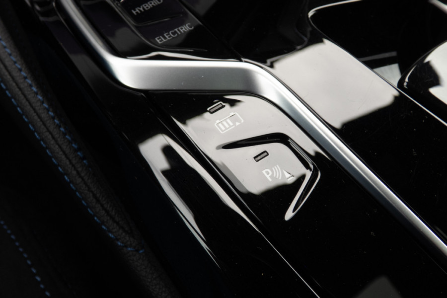 BMW 5 Serie 530e Business Edition Plus M-PERFORMANCE | M-PAKKET | PANO | ACC | CAMERA | ELEKTRISCH VERSTELBARE VOORSTOELEN