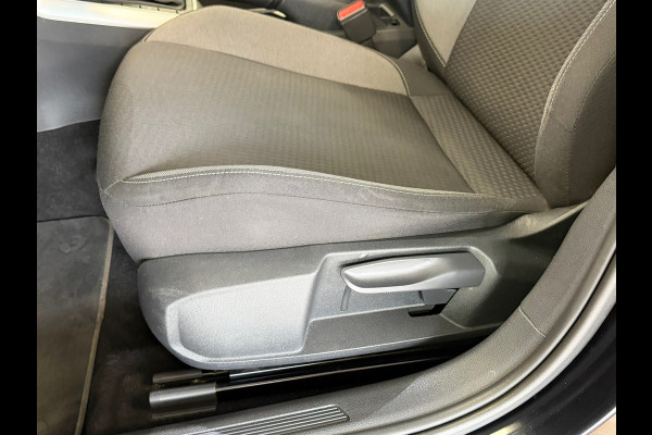 Volkswagen Taigo 1.0 TSI DSG CAMERA NAVIGATIE PDC CRUISE APPLE CARPLAY KEYLESS-GO START/STOP STOELVERWARMING