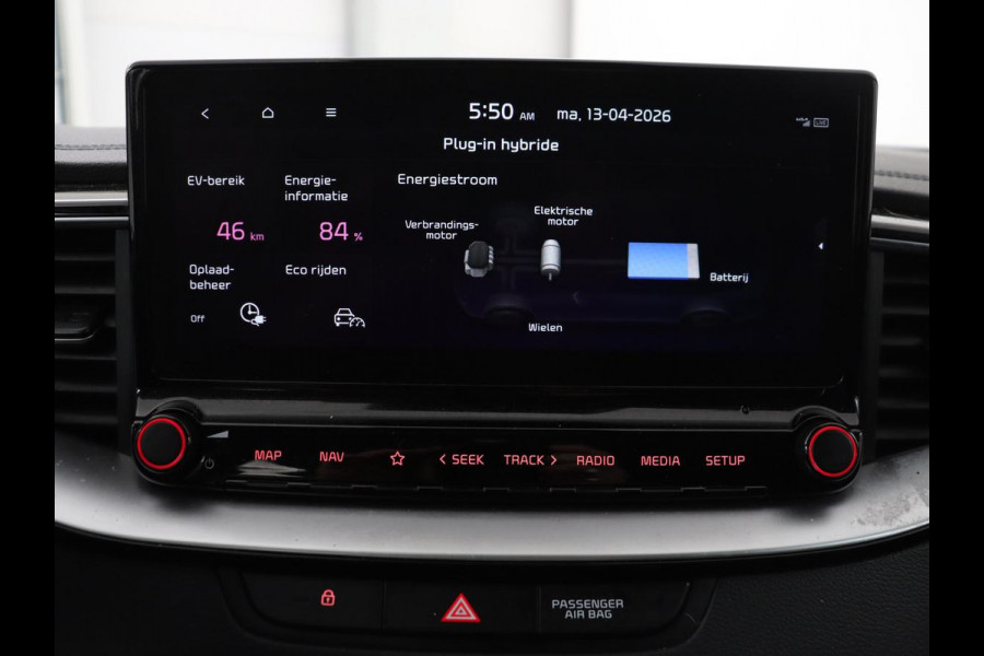 Kia Ceed 1.6 GDI PHEV DynamicPlusLine | SOH 96% | Stoelverwarming | Adaptive cruise | Camera | Carplay | Stuurverwarming | Navigatie | Full LED | Climate control | Half leder | Plug In