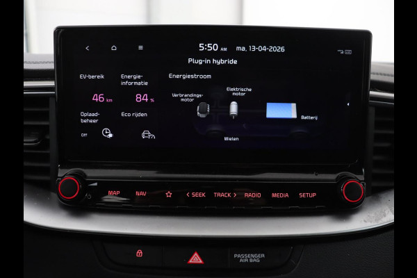 Kia Ceed 1.6 GDI PHEV DynamicPlusLine | SOH 96% | Stoelverwarming | Adaptive cruise | Camera | Carplay | Stuurverwarming | Navigatie | Full LED | Climate control | Half leder | Plug In