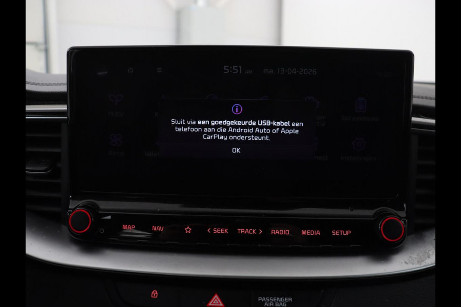 Kia Ceed 1.6 GDI PHEV DynamicPlusLine | SOH 96% | Stoelverwarming | Adaptive cruise | Camera | Carplay | Stuurverwarming | Navigatie | Full LED | Climate control | Half leder | Plug In