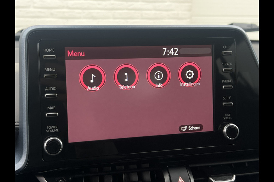 Toyota C-HR 2.0 Hybrid Team D | ACC | CarPlay | Camera | Keyless | 18 inch