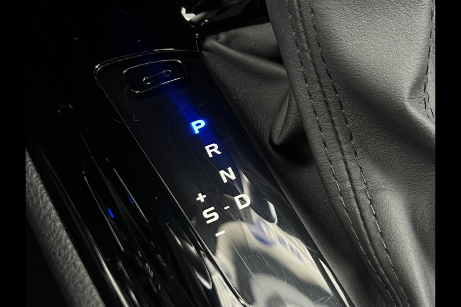 Toyota C-HR 2.0 Hybrid Team D | ACC | CarPlay | Camera | Keyless | 18 inch