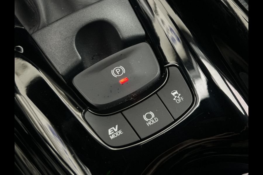 Toyota C-HR 2.0 Hybrid Team D | ACC | CarPlay | Camera | Keyless | 18 inch