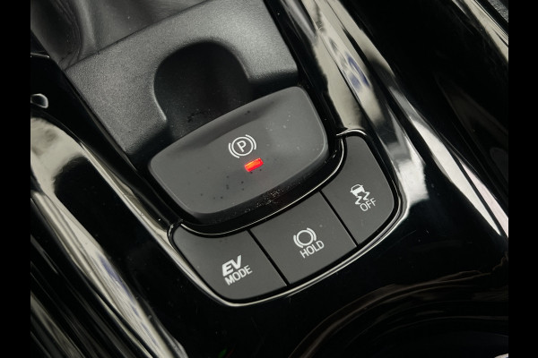 Toyota C-HR 2.0 Hybrid Team D | ACC | CarPlay | Camera | Keyless | 18 inch