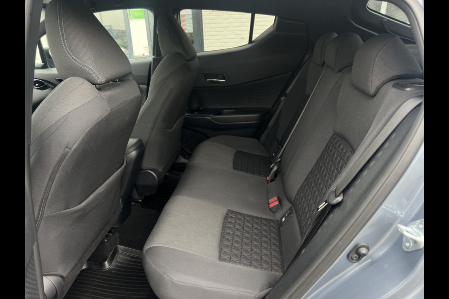 Toyota C-HR 2.0 Hybrid Team D | ACC | CarPlay | Camera | Keyless | 18 inch