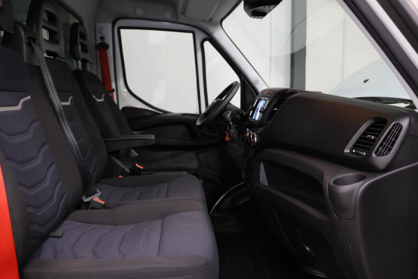 Iveco 35C16 3.0 BAKWAGEN MET ZIJDEUR EN LAADKLEP