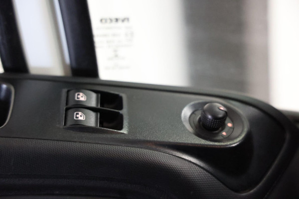 Iveco 35C16 3.0 BAKWAGEN MET ZIJDEUR EN LAADKLEP