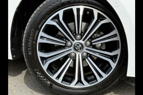 Toyota Corolla Touring Sports 1.8 Hybrid Dynamic | CarPlay | ACC | Camera | Keyless | LED | 17 inch