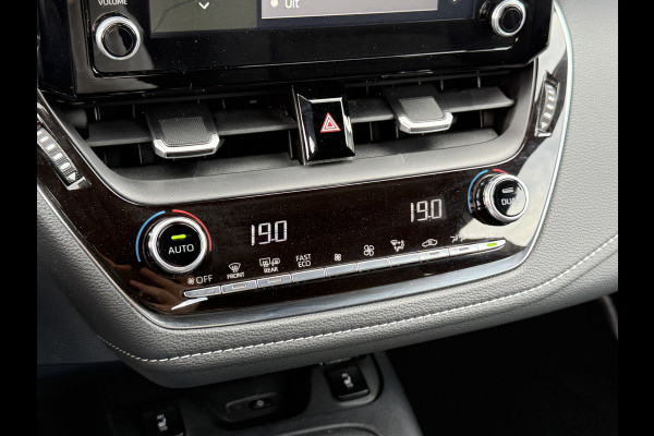 Toyota Corolla Touring Sports 1.8 Hybrid Dynamic | CarPlay | ACC | Camera | Keyless | LED | 17 inch