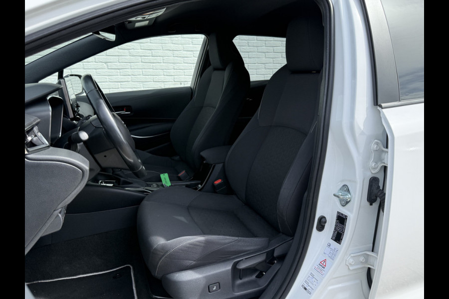 Toyota Corolla Touring Sports 1.8 Hybrid Dynamic | CarPlay | ACC | Camera | Keyless | LED | 17 inch