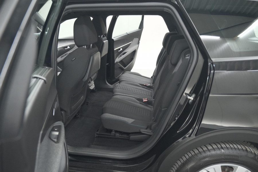 Peugeot 5008 PureTech 130 EAT8 Active Pack Business | 7 Zitplaatsen | Camera | Navigatie | Apple Carplay | Parkeersensoren