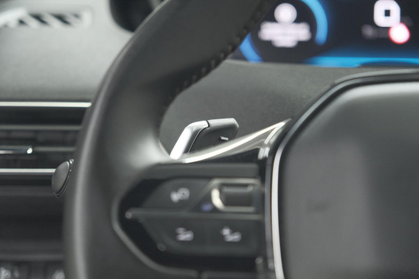 Peugeot 5008 PureTech 130 EAT8 Active Pack Business | 7 Zitplaatsen | Camera | Navigatie | Apple Carplay | Parkeersensoren