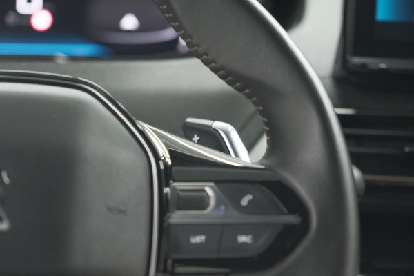 Peugeot 5008 PureTech 130 EAT8 Active Pack Business | 7 Zitplaatsen | Camera | Navigatie | Apple Carplay | Parkeersensoren
