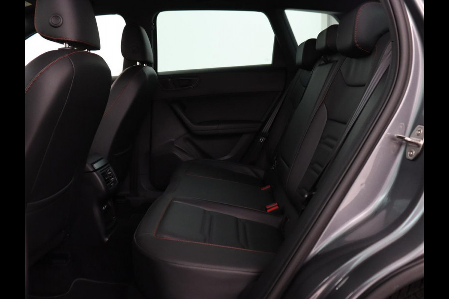 Seat Ateca 1.5 TSI FR Intense | Leder | Trekhaak | Stoelverwarming | Adaptive cruise | Standkachel | Camera | Carplay | Memory | Full LED | Keyless | Virtual Cockpit | Navigatie | Side Assist | Parkeerhulp