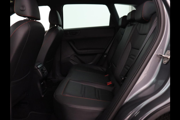 Seat Ateca 1.5 TSI FR Intense | Leder | Trekhaak | Stoelverwarming | Adaptive cruise | Standkachel | Camera | Carplay | Memory | Full LED | Keyless | Virtual Cockpit | Navigatie | Side Assist | Parkeerhulp