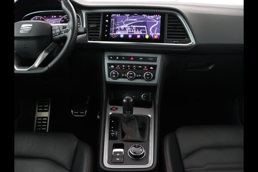 Seat Ateca 1.5 TSI FR Intense | Leder | Trekhaak | Stoelverwarming | Adaptive cruise | Standkachel | Camera | Carplay | Memory | Full LED | Keyless | Virtual Cockpit | Navigatie | Side Assist | Parkeerhulp