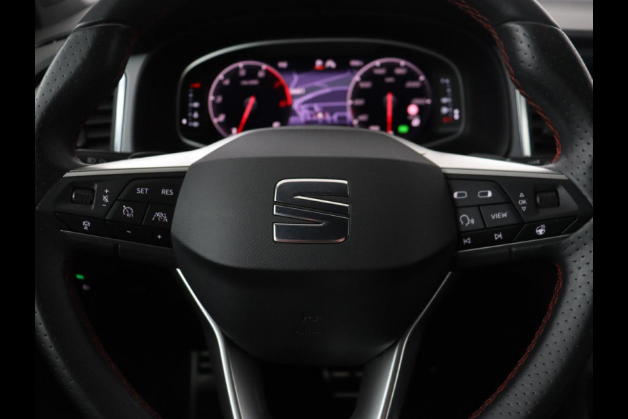 Seat Ateca 1.5 TSI FR Intense | Leder | Trekhaak | Stoelverwarming | Adaptive cruise | Standkachel | Camera | Carplay | Memory | Full LED | Keyless | Virtual Cockpit | Navigatie | Side Assist | Parkeerhulp