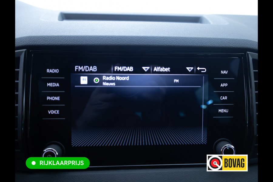 Škoda Karoq 1.5 TSI ACT Sportline Business DSG | Panoramadak | Trekhaak wegklapbaar | Elec. achterklep | Stoel- en Stuurverwarming, Adaptieve Cruise