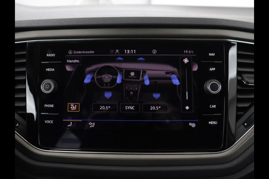 Volkswagen T-Roc 1.0 TSI Style Business | Trekhaak | Camera | Adaptive cruise | Carplay | Navigatie | Side Assist | Climate control | DAB | Parkeerhulp | Bluetooth
