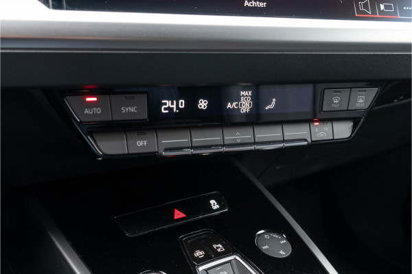 Audi Q4 e-tron 50 Quattro / Standkachel/ Adaptive Cruise Control/ Head-Up Display/ 221kW (300PK)