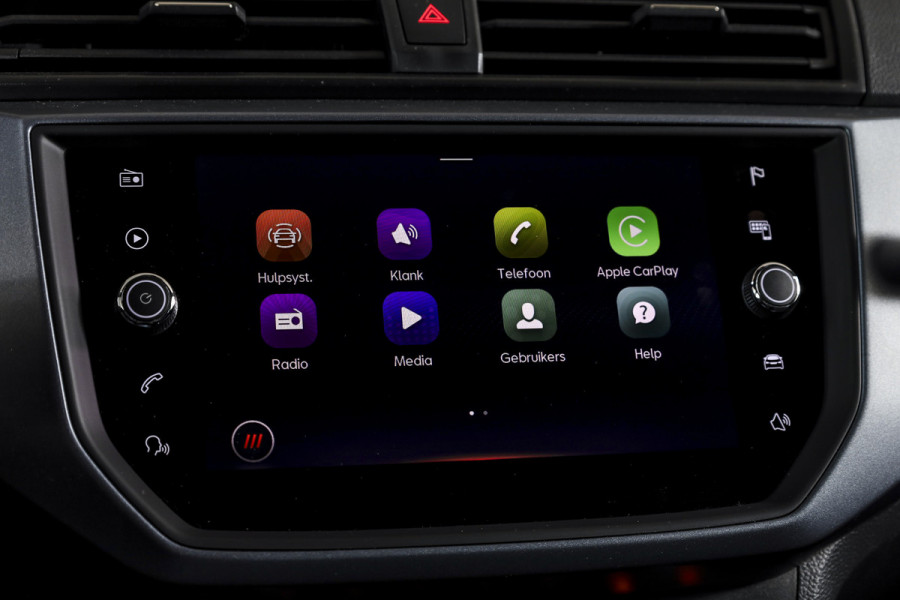 Seat Arona 1.0 TSI 95 PK Style Business Intense Orig. NL | Adapt. Cruise | PDC | Camera | NAV + App. Connect | ECC | DAB | LM 16" |