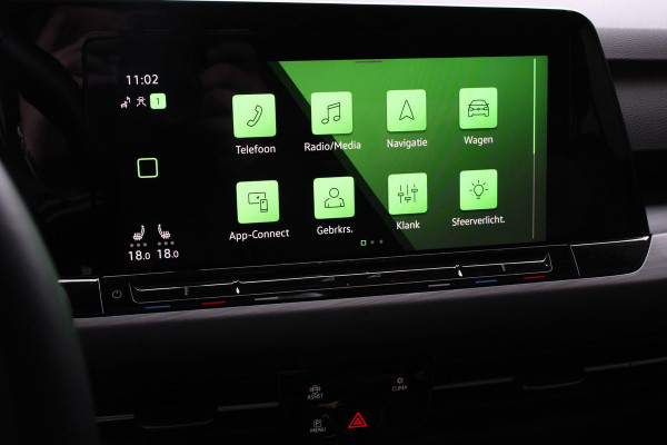 Volkswagen Golf 1.5 eTSI 150pk DSG Style Navigatie Apple Carplay/Android Auto Parkeersensoren Camera Park Assist Adaptive Cruise Control Blind Spot Assist Stoel- en stuurverwarming Ledverlichting Virtual Cockpit Lane Assist