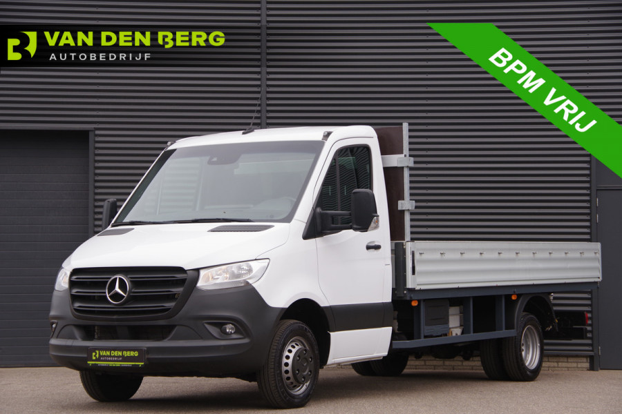 Mercedes-Benz Sprinter 519 3.5T OPEN LAADBAK, 3.5T TREKHAAK, DUBBELLUCHT, ADAPT. CRUISE, STANDKACHEL, CLIMA, LEDER STUUR, NAVI, MBUX, DUBBEL LUCHT