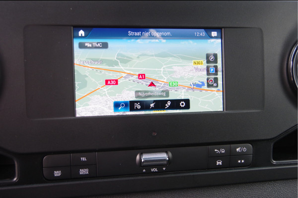 Mercedes-Benz Sprinter 519 3.5T OPEN LAADBAK, 3.5T TREKHAAK, DUBBELLUCHT, ADAPT. CRUISE, STANDKACHEL, CLIMA, LEDER STUUR, NAVI, MBUX, DUBBEL LUCHT